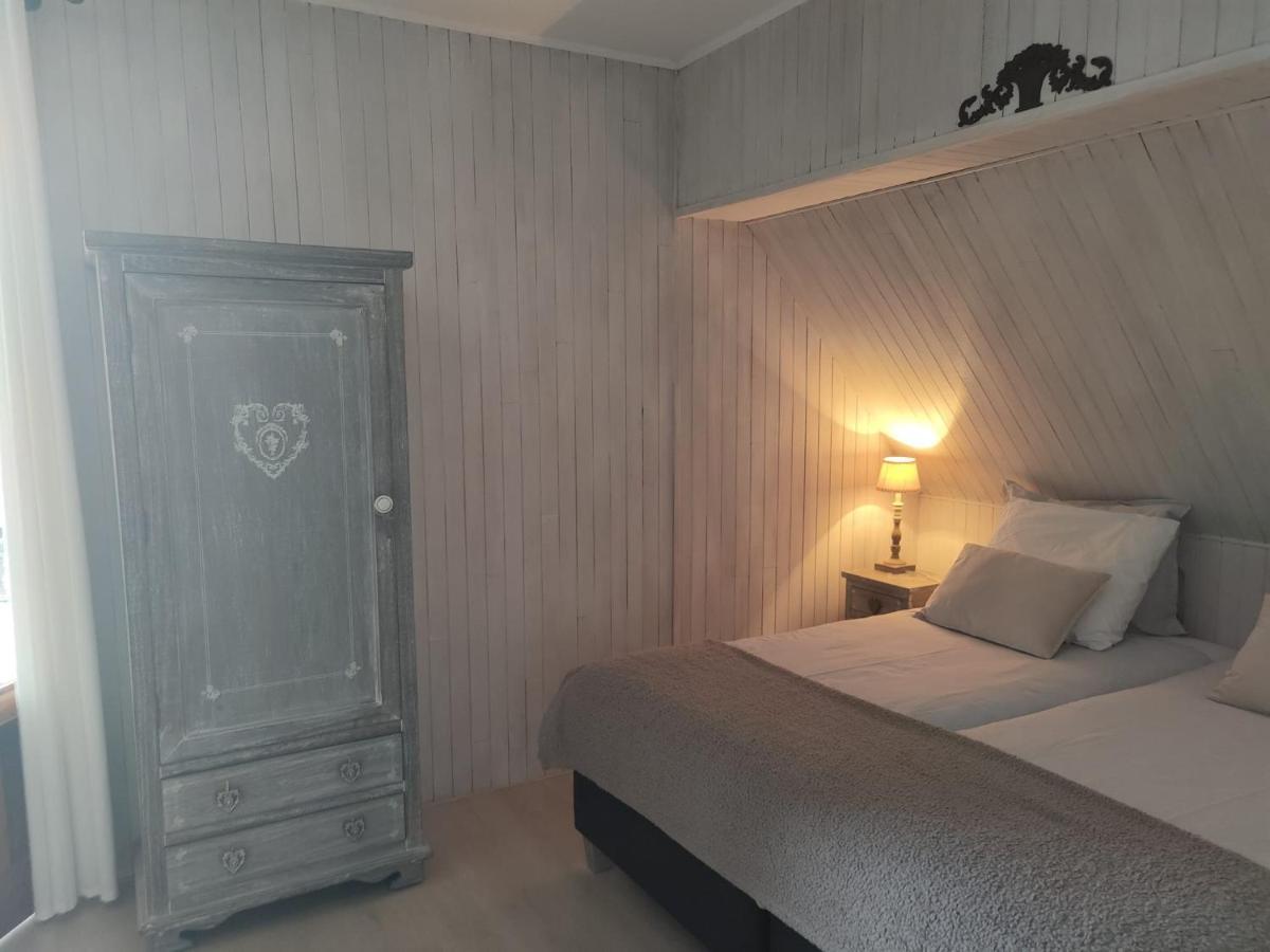 La Maison Du Chevalier Marat Esterno foto