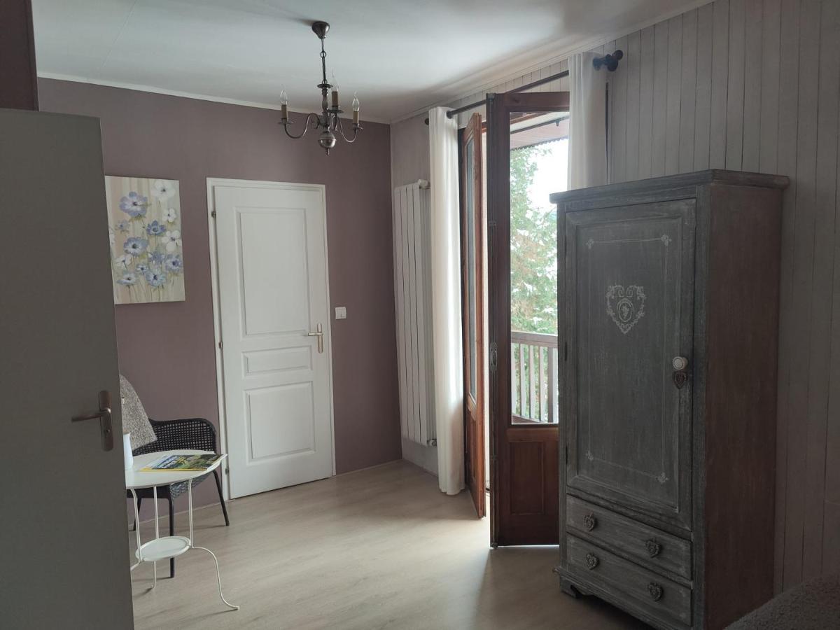 La Maison Du Chevalier Marat Esterno foto