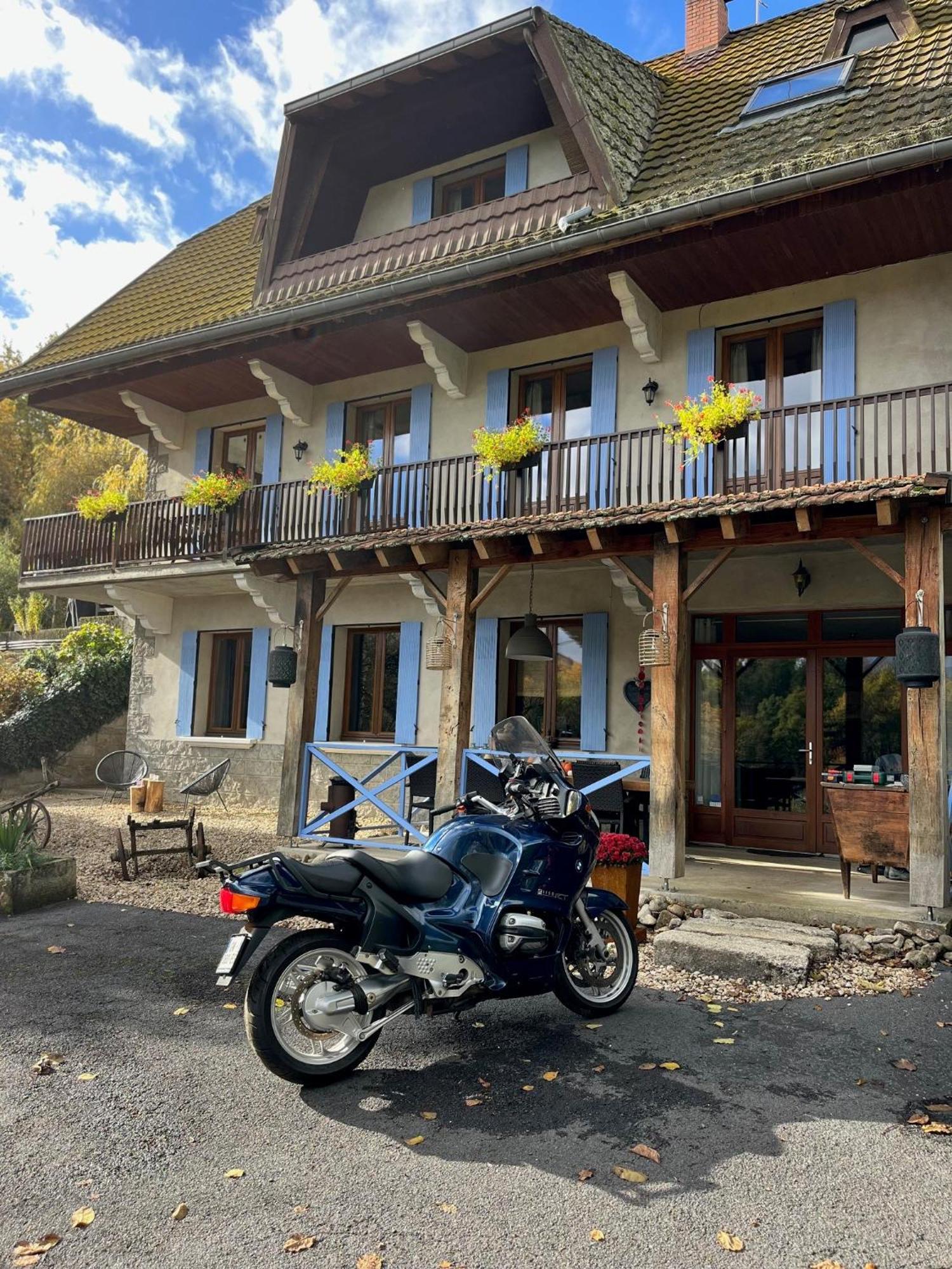 La Maison Du Chevalier Marat Esterno foto